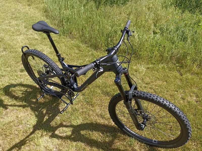 PROMO Rock Machine Whizz FS II 50 – zánovní, záruka, 2 servisy grátis