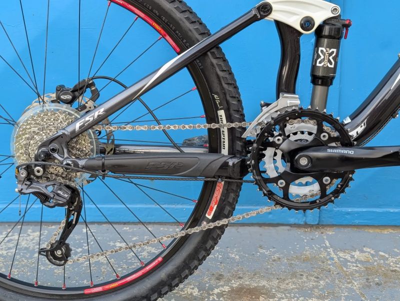 Celoodpružený Specialized FSR XC "L"
