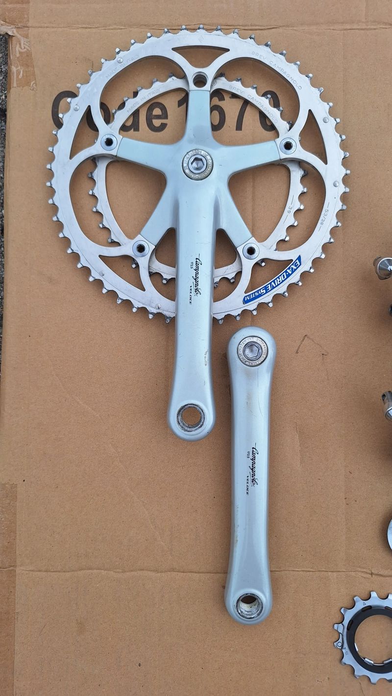Sady silničních klik a komponentů Campagnolo Veloce / Athena