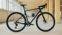 CUBE Nuroad C:62 ONE 2026, vel. S – nové, 0 km, účtenka, karbonový gravel