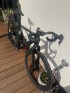 Trek Checkpoint SL 6 AXS + druhá sada silničních kol s kazetou
