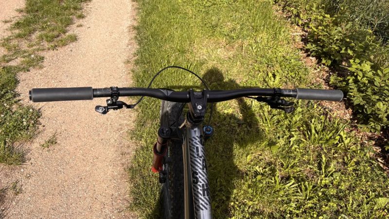 Commencal Clash XL