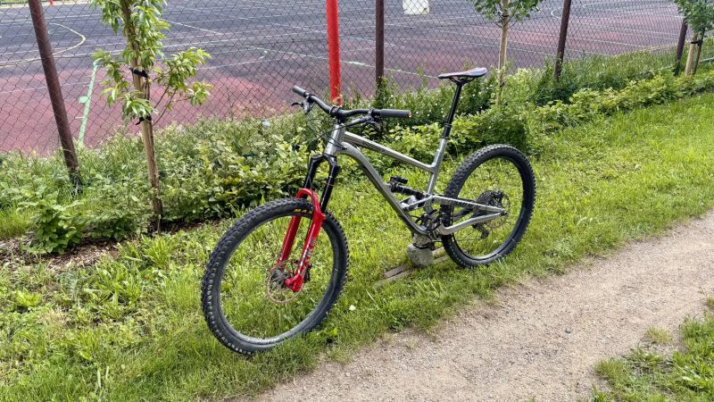 Commencal Clash XL