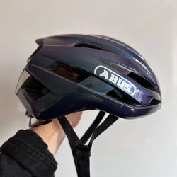 Cyklistická helma ABUS StormChaser ACE flip flop purple vel. S