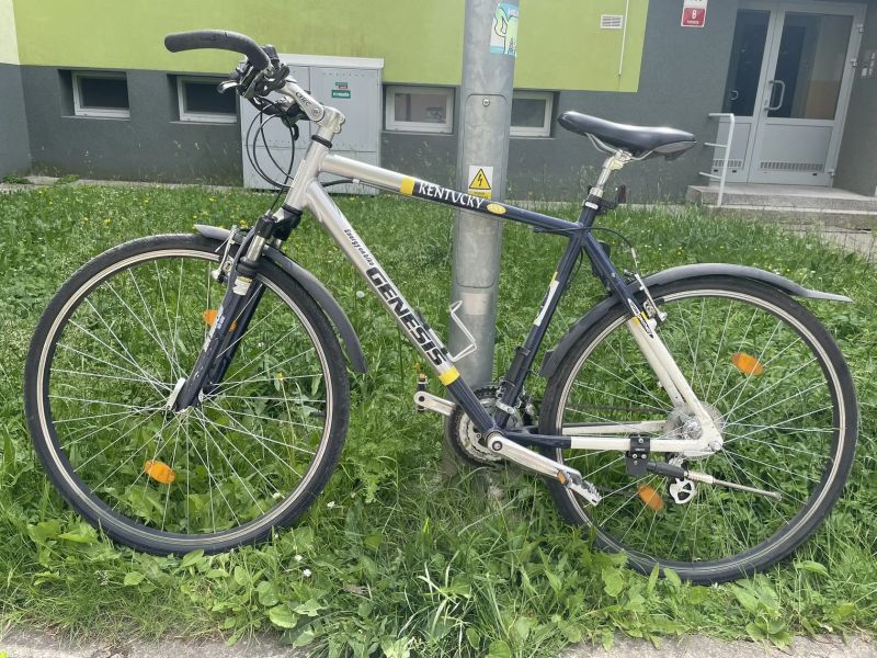 Krosové / trekové kolo Genesis Kentucky, 21 převodů – velikost 54 (L)
