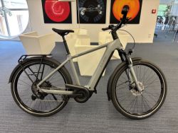 Cube Touring hybrid PRO