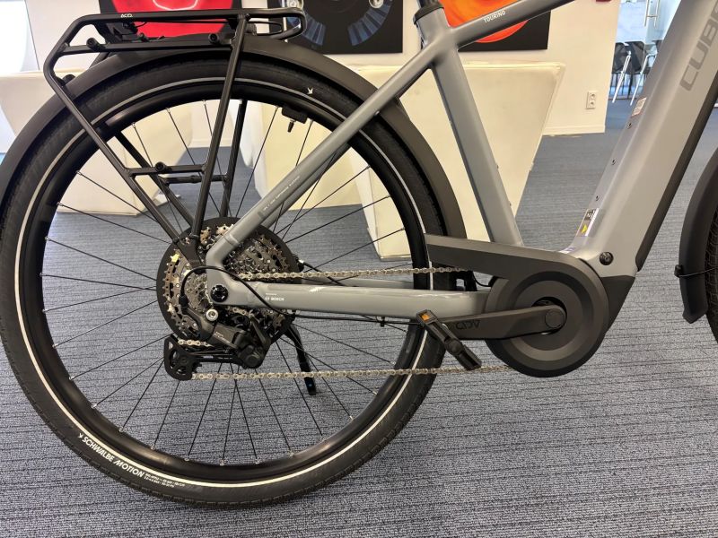 Cube Touring hybrid PRO