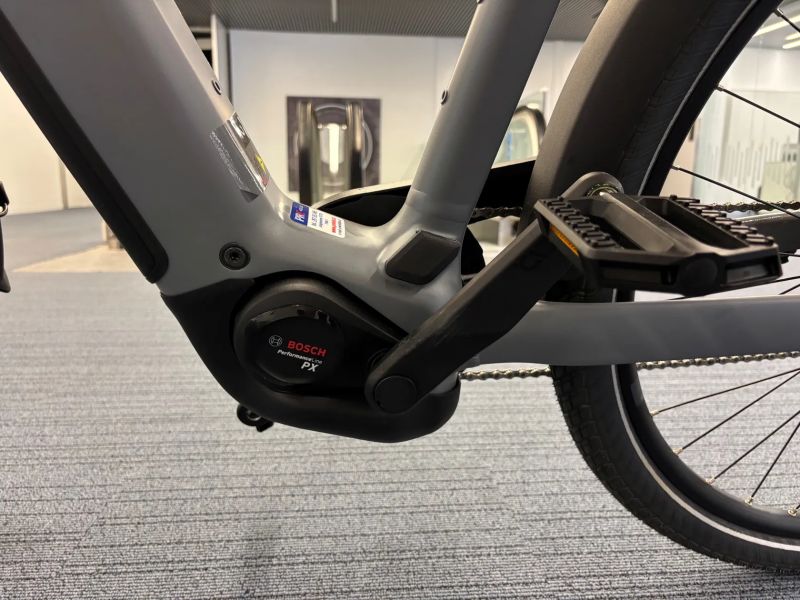 Cube Touring hybrid PRO