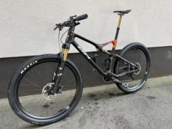 BH Lynx Race 8.5 2024 – karbonové závodní XC / maraton, Shimano XT, málo jeté