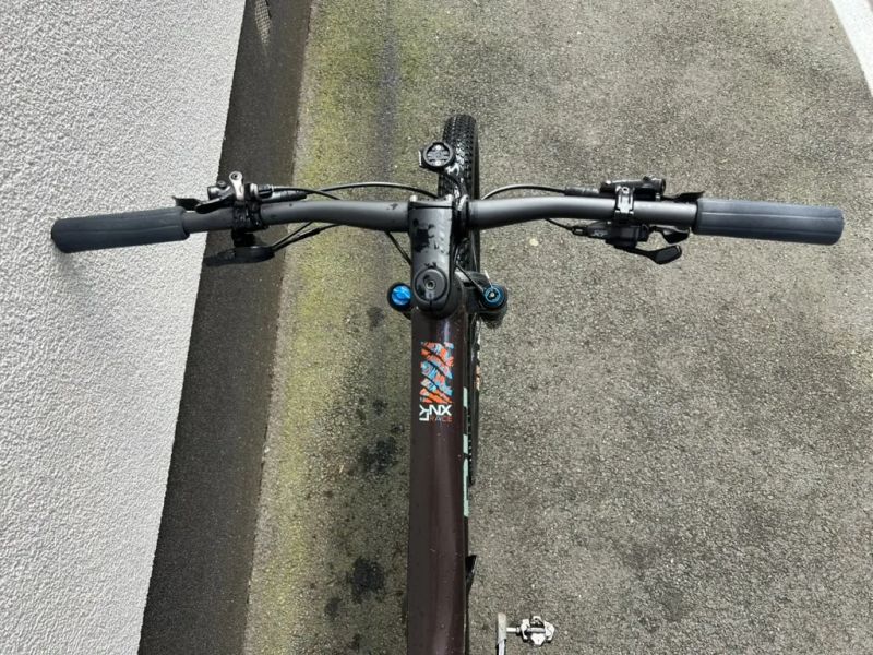 BH Lynx Race 8.5 2024 – karbonové závodní XC / maraton, Shimano XT, málo jeté