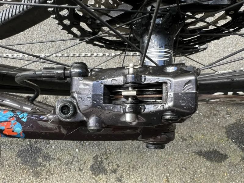 BH Lynx Race 8.5 2024 – karbonové závodní XC / maraton, Shimano XT, málo jeté