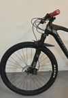 Závodní celokarbonové XC kolo Kross Earth 4.0