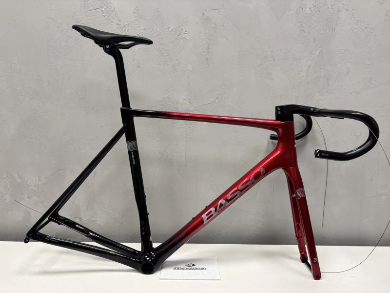 Rámová sada Basso Diamante 2025+ sedlo Selle Italia