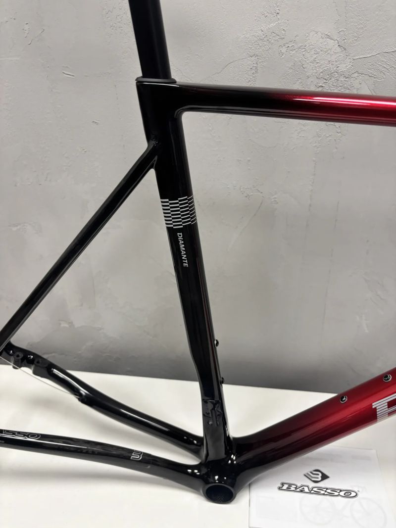 Rámová sada Basso Diamante 2025+ sedlo Selle Italia