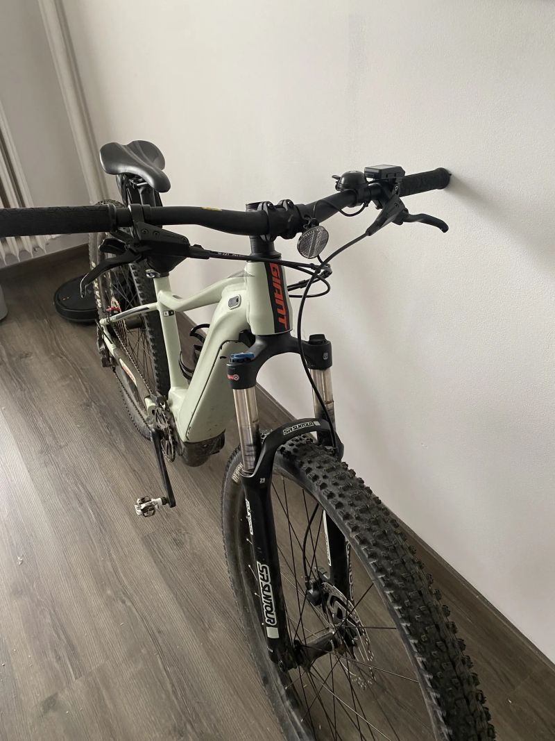 Giant Fathom E+