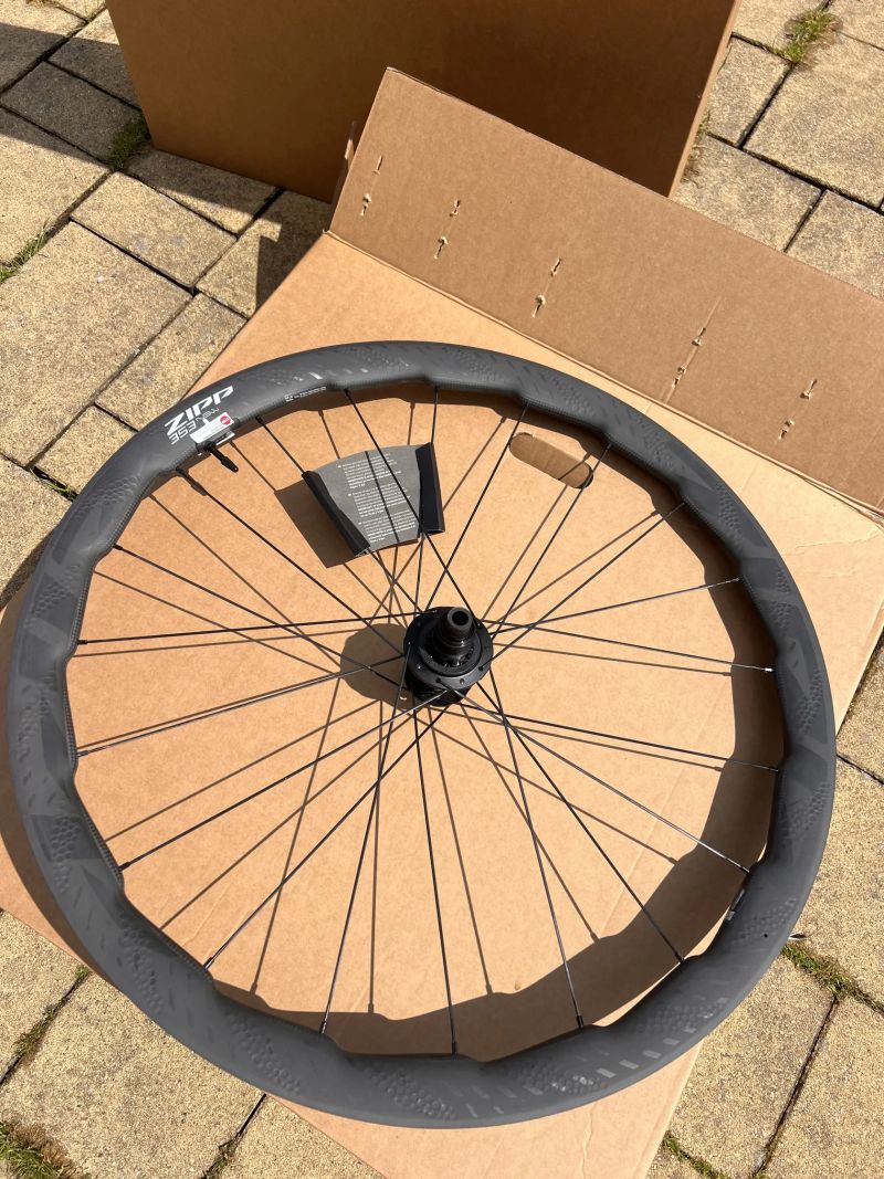 Zipp 353 NSW ořech XDR