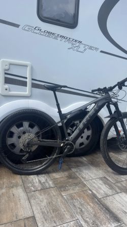 Trek E-Caliber