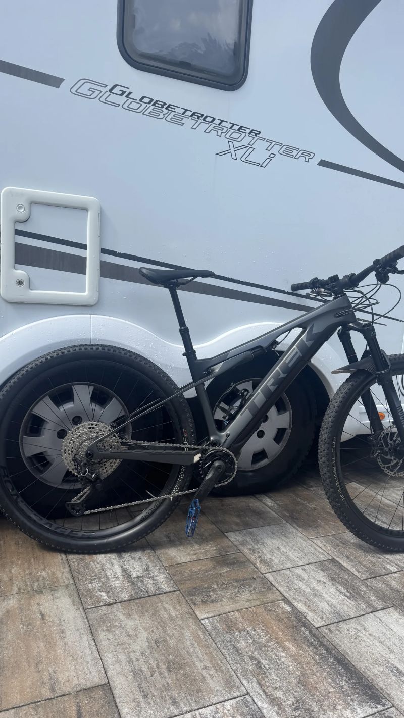 Trek E-Caliber