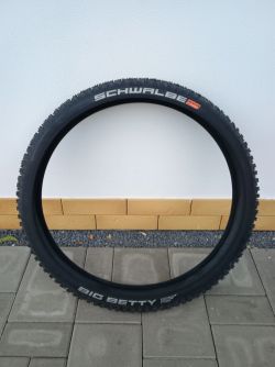 27.5" x 2.4 Schwalbe Big Betty, Super Trail Addix Soft
