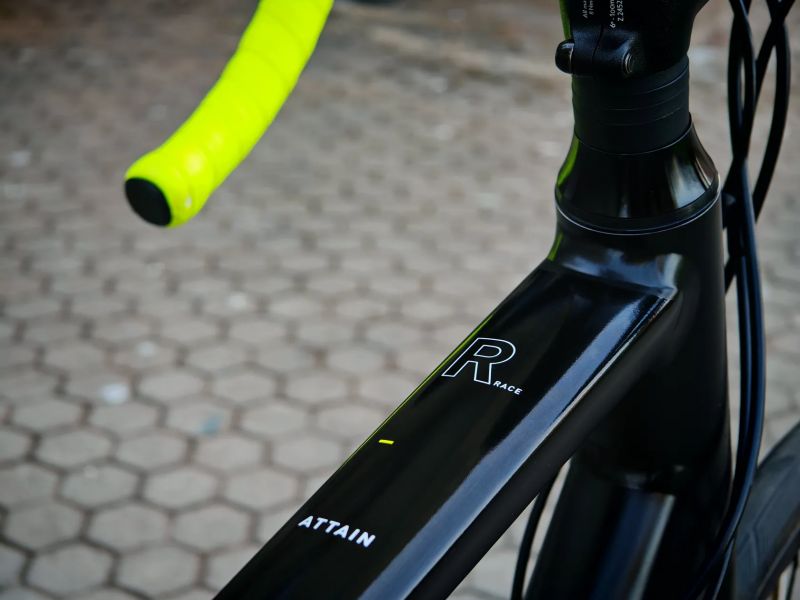 Cube Attain Race