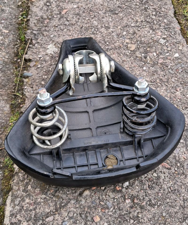 Italské odpružené sedlo Selle Royal