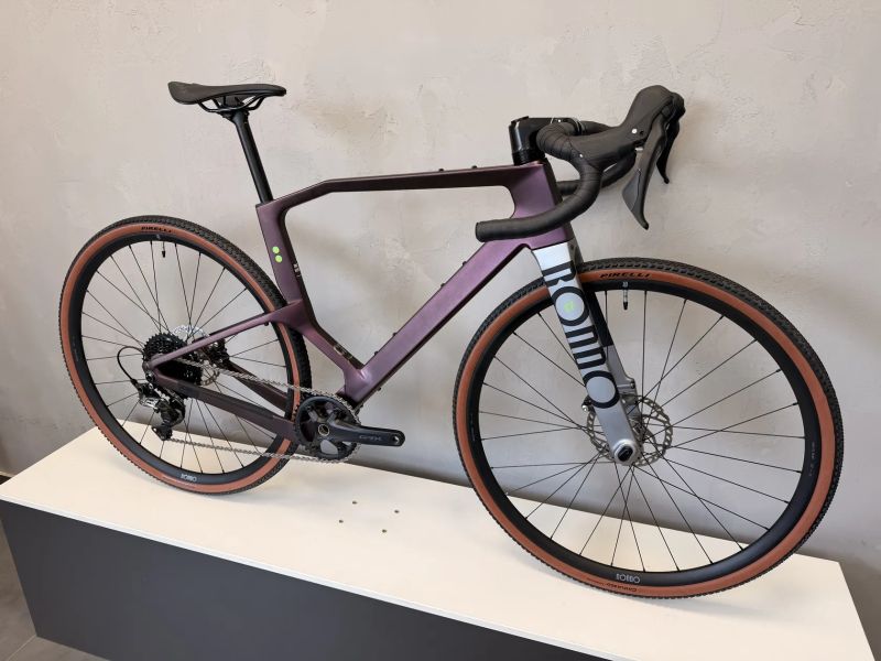 Gravel RONDO RUUT CF2 vel. M