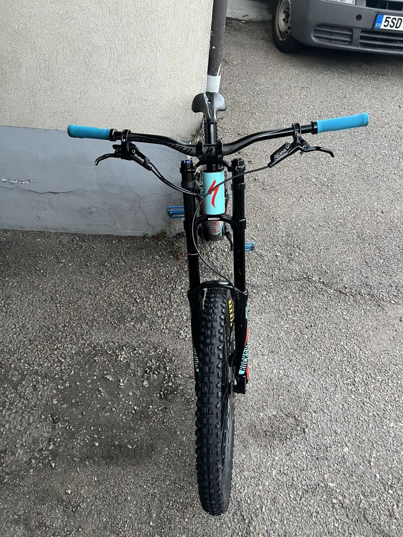 Karbonový S-works demo 8 vel. L