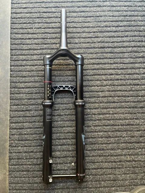 Rock Shox lyrik 29" , Psylo 160mm 29"