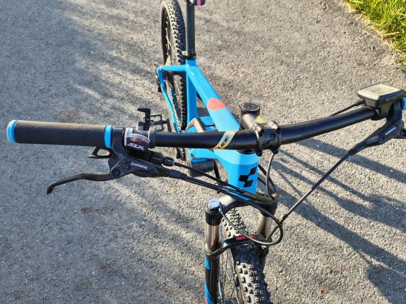 ELEKTROKOLO CUBE S BOSCH MOTOREM.,. PERFEKTNÍ STAV