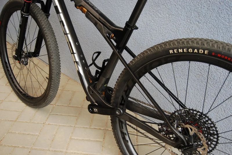Trek Supercaliber 9.8 SRAM AXS XX Eagle