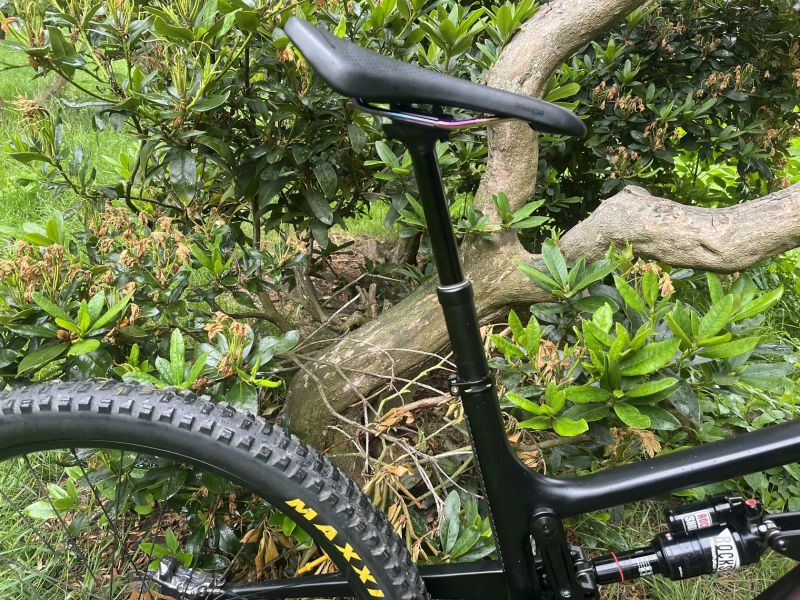 Enduro / DH karbonové kolo, Rock shox Zeb, Shimano XT