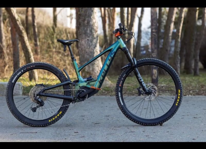Kellys Theos R30 P 29/27.5" 820 Wh