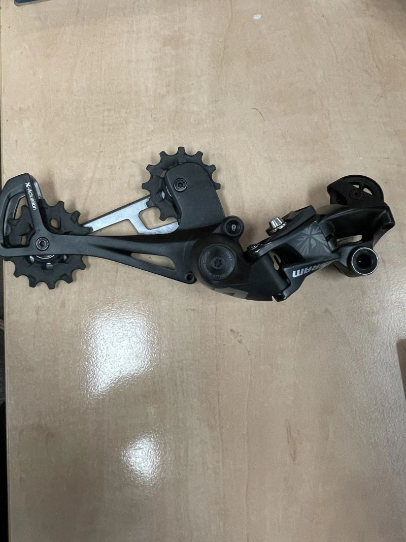 Prodám přehazovačku Sram GX Eagle + SX řadící páčku
