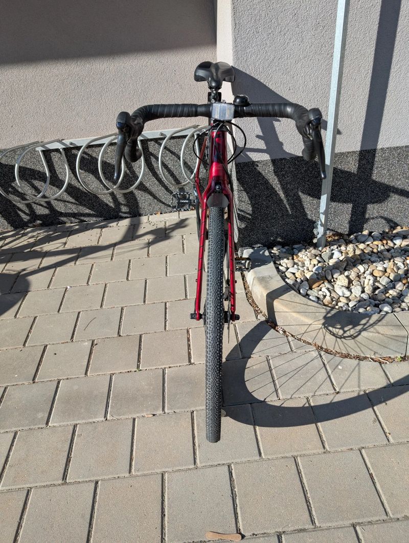 Kross Esker 2.0, velikost S (160-170cm), vč. blatníků, brašny