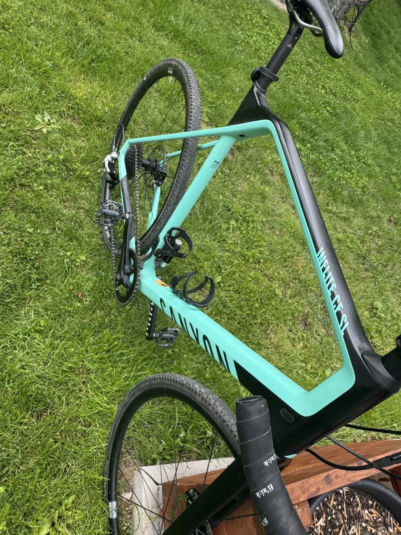 Canyon Inflite CF SL Disc