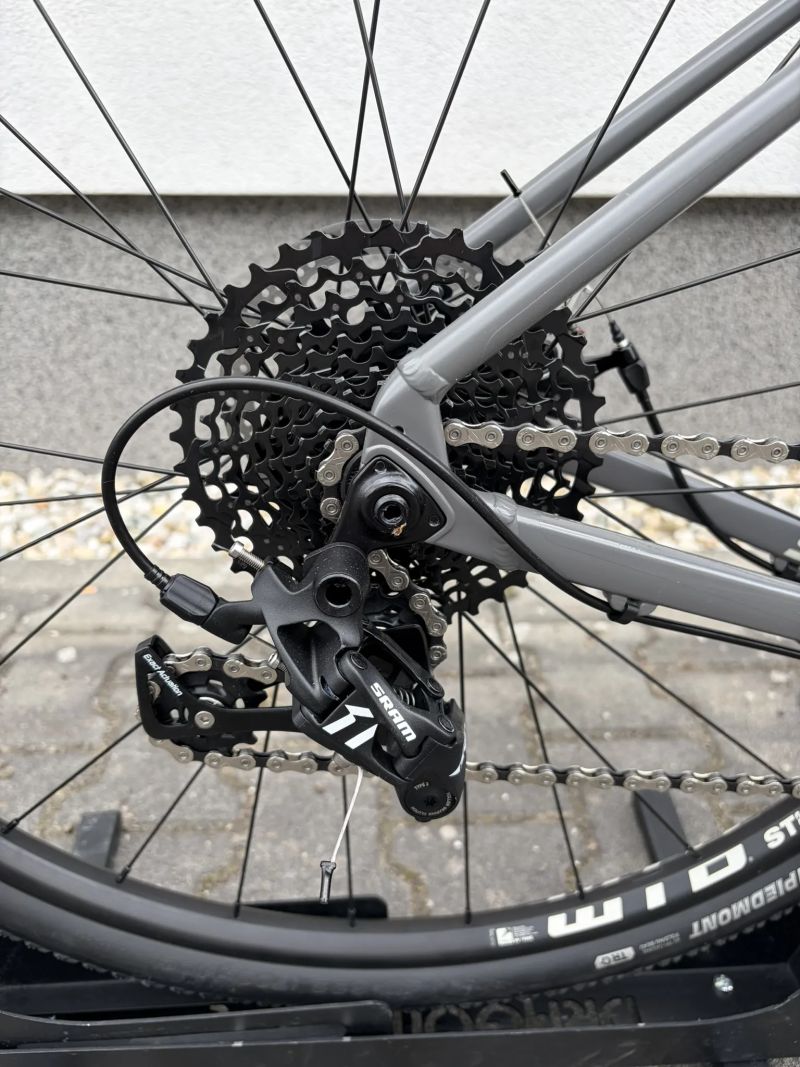 Rocky Mountain Solo Alloy 30 vel. L