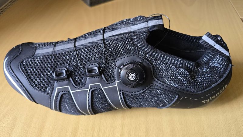 Prodám tyto MTB Tretry - pletené, pohodlné.