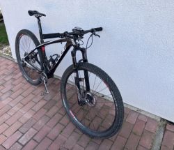 9,5KG!!! Cube 29" karbonový rám, komplet XTR DI2, Rock Shox SID XX, DT Swiss 350 XR331