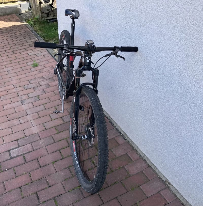 9,5KG!!! Cube 29" karbonový rám, komplet XTR DI2, Rock Shox SID XX, DT Swiss 350 XR331