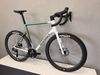 BASSO ASTRA pop green, Shimano 105 Di2, FFWD Tyro V3