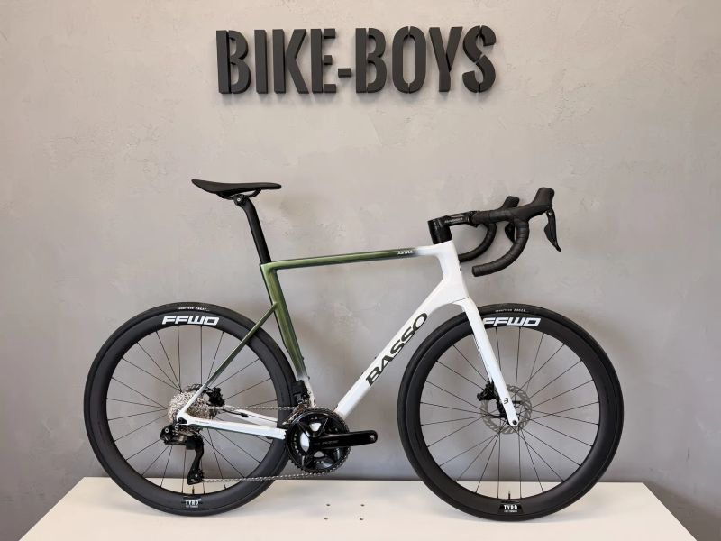 BASSO ASTRA pop green, Shimano 105 Di2, FFWD Tyro V3
