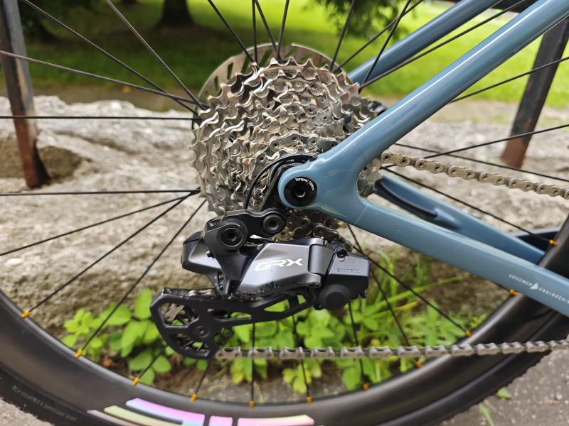 Špičkový Aero gravel 3T exploro racemax 54, Shimano GRX 2x12 Di2, karbonové kola Eie (DT 240)
