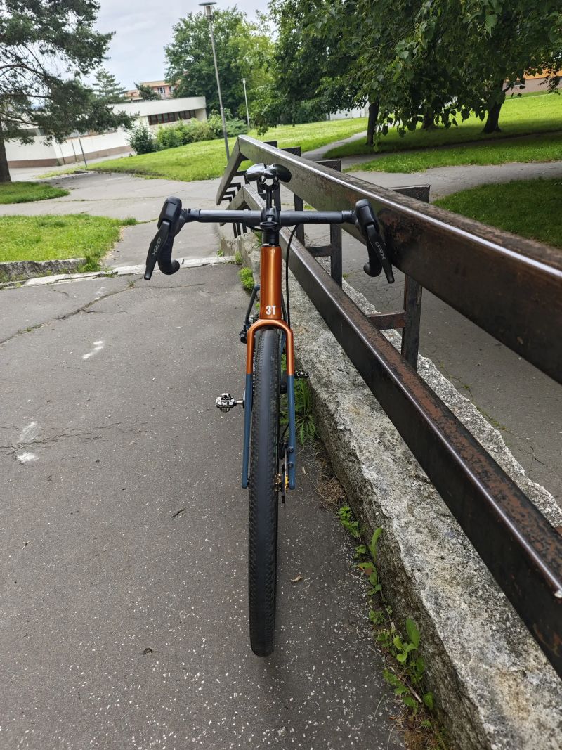 Špičkový Aero gravel 3T exploro racemax 54, Shimano GRX 2x12 Di2, karbonové kola Eie (DT 240)