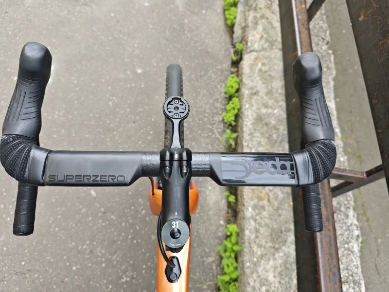 Špičkový Aero gravel 3T exploro racemax 54, Shimano GRX 2x12 Di2, karbonové kola Eie (DT 240)