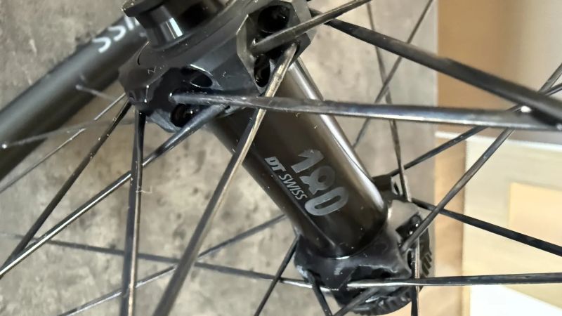 Karbonová kola DT Swiss XRC 1200 29“ centerlock, náboje DT SWISS 180 straightpull