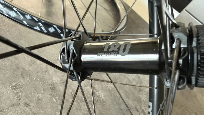 Karbonová kola DT Swiss XRC 1200 29“ centerlock, náboje DT SWISS 180 straightpull