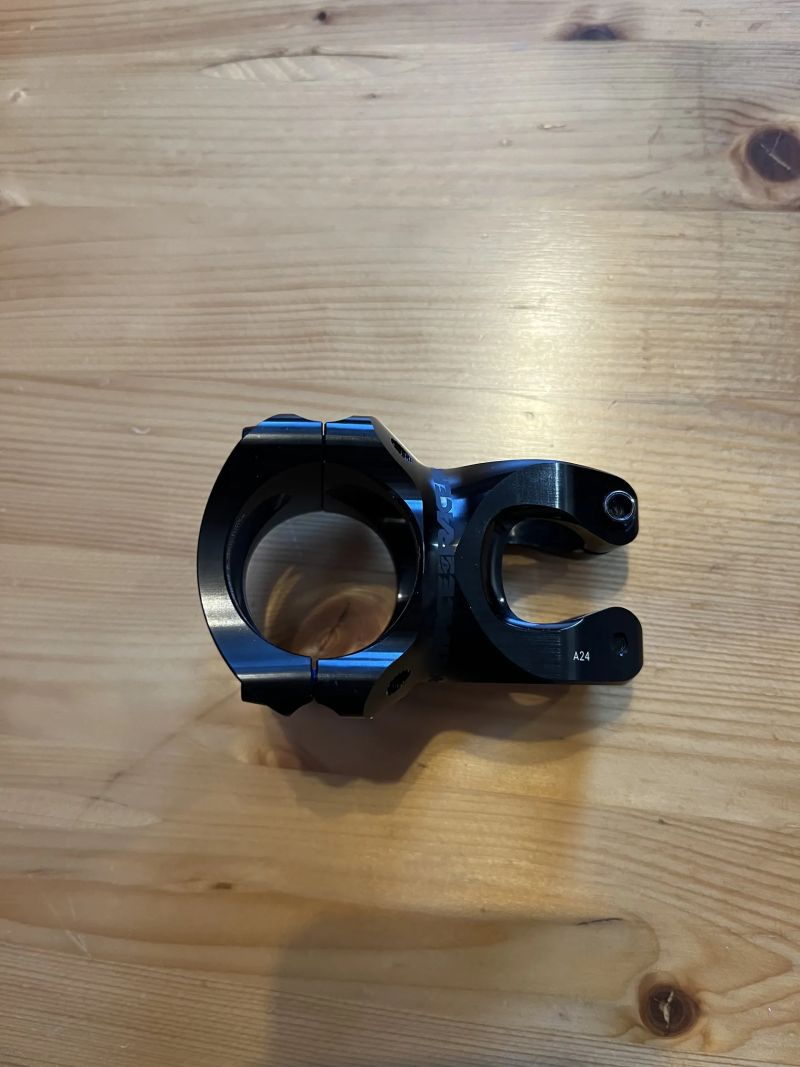 Race Face Turbine R představec 