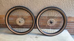 Komplet kola 29" sundané z nového kola BMC Fourstroke