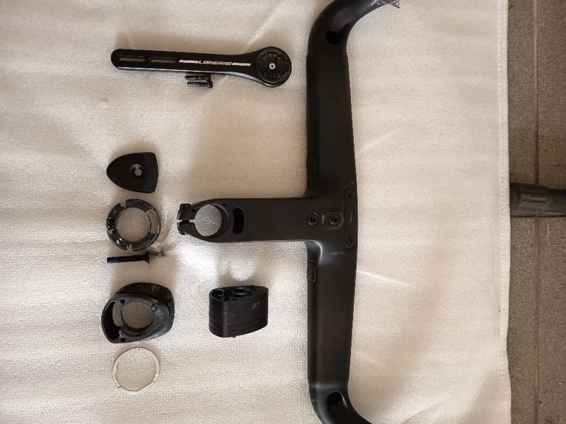 Lapierre Combo UD Carbon; 420/110 včetně komplet příslušenství