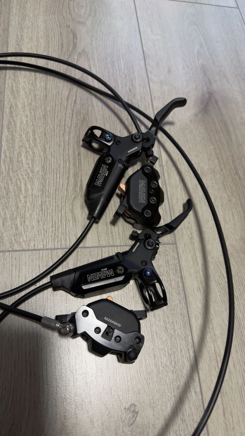 Brzdy SRAM MAVEN Silver